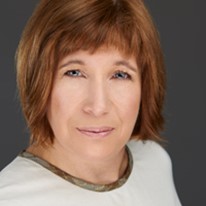 Dr. Ana Paula Costa avatar image