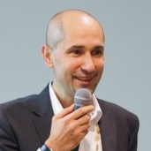 Dr. Roberto Cannataro avatar image