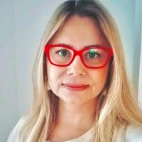 Dr. Alessandra Braga Ribeiro avatar image