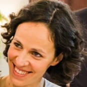 Dr. Clara Quintas avatar image