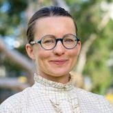 Dr. Peta Lee Hitchens avatar image