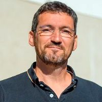 Dr. Vincent Leignel avatar image