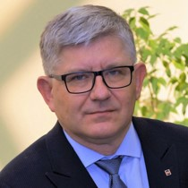 Dr. Sławomir Luściński avatar image