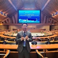 Dr. Yunqi Wang avatar image