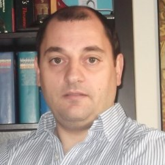 Dr. Angelo Ferraro avatar image