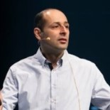 Dr. Fredrik Milani avatar image