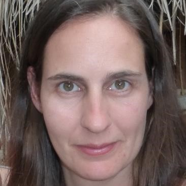 Dr. Raquel Vasconcelos avatar image