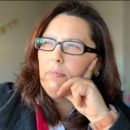 Dr. Sara Sousa avatar image