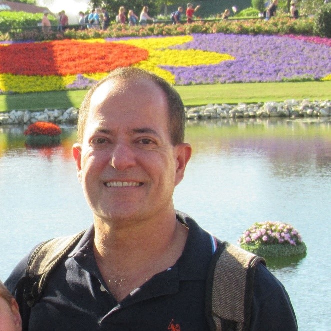 Dr. Flávio Roberto Mello Garcia avatar image