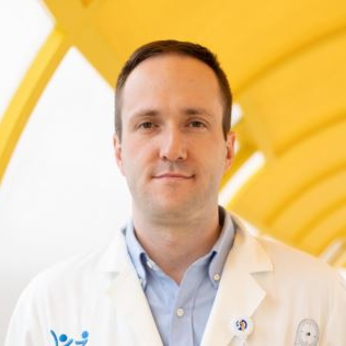 Dr. Tomas Novotny avatar image