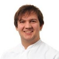 Dr. Lukas Käsmann avatar image