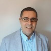 Dr. Efrén Pérez Santín avatar image