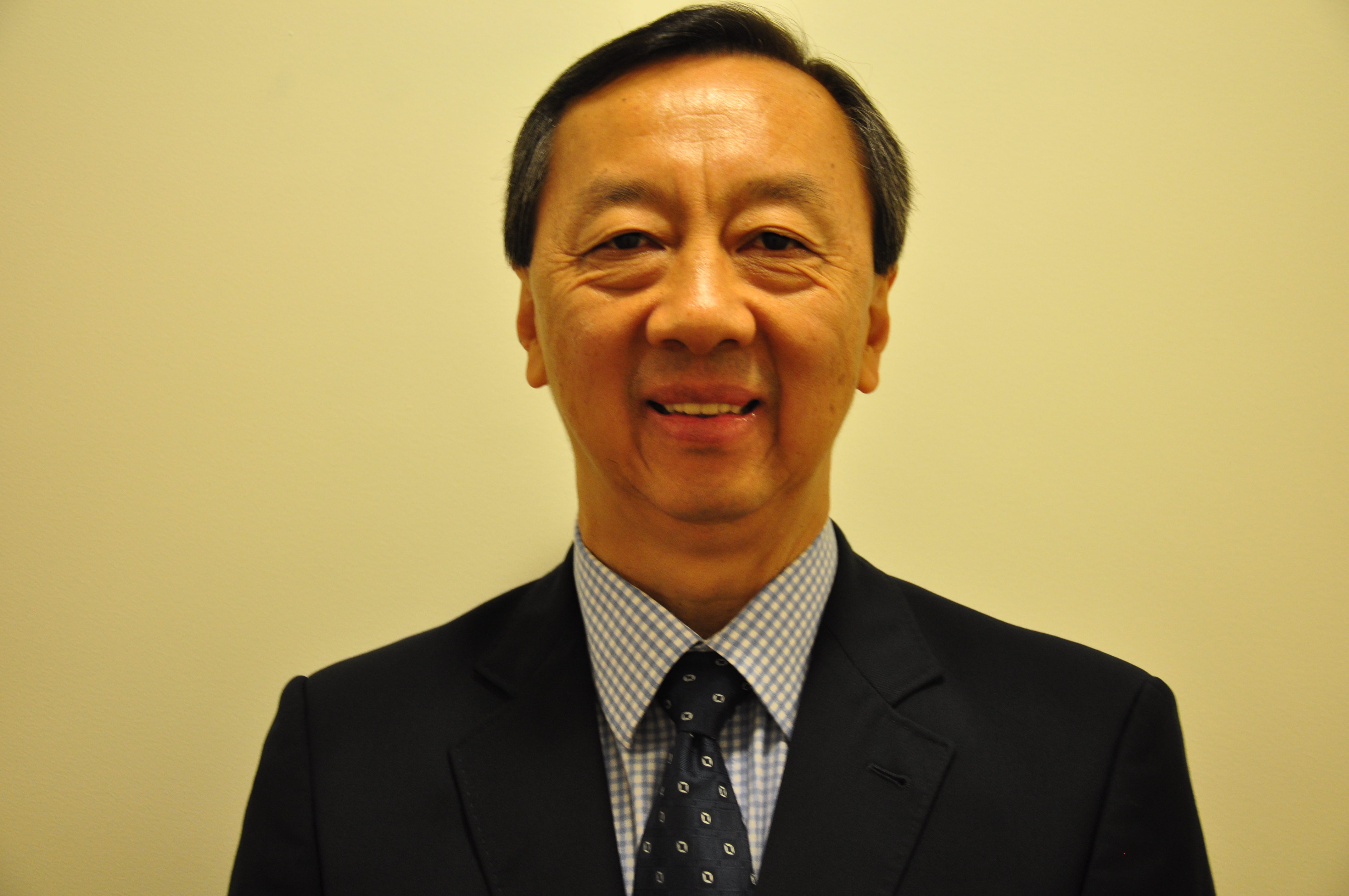 Prof. Dr. Luis Yu avatar image