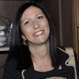 Prof. Dr. Rosa Carotenuto avatar image