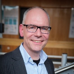 Prof. Dr. Holger Schönherr avatar image