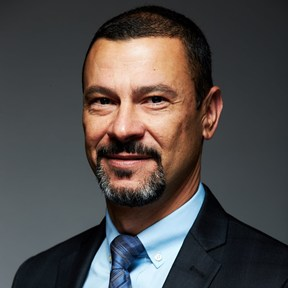 Prof. Dr. Luís Eduardo Almeida avatar image