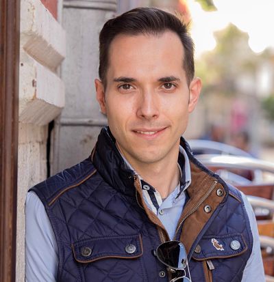 Dr. Julio Fernandez Portela avatar image