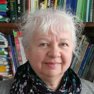 Prof. Dr. Iwona Wawer avatar image