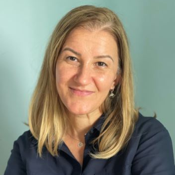 Dr. Cornelia Bandas avatar image