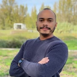 Dr. Régis Santos avatar image