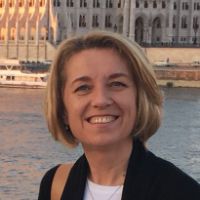 Dr. Martina Tomić avatar image