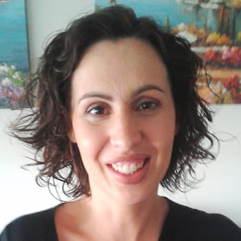 Dr. Gabriela Martins avatar image