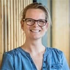 Dr. Sarah Hoeck avatar image