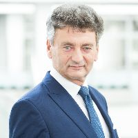 Prof. Dr. Edward Wylegala avatar image