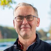 Dr. Menno Holzhauer avatar image