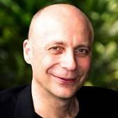 Prof. Dr. Andy Bennett avatar image