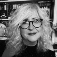 Dr. Julia Taylor avatar image