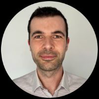 Dr. Tiago Santos avatar image