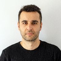 Dr. Hüseyin Zengin avatar image