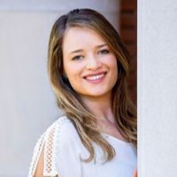 Dr. Helena Batatinha avatar image