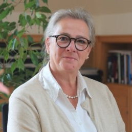 Dr. Christa Lohrmann avatar image