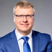 Dr. Alex Neumann avatar image