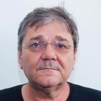 Dr. Fernando Finger avatar image