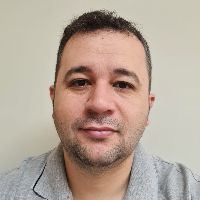 Prof. Dr. Rafael Soares Zola avatar image