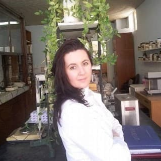 Dr. Edina Avdović avatar image