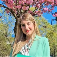 Dr. Valentina Bello avatar image