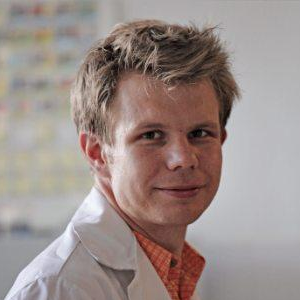 Dr. Martin Jonsson-Niedziolka avatar image