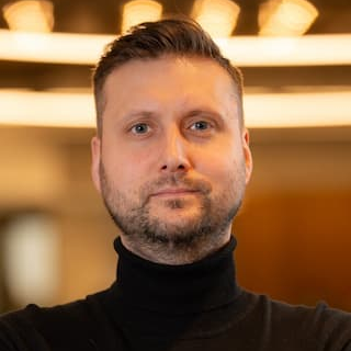 Dr. Eric Villeneuve avatar image