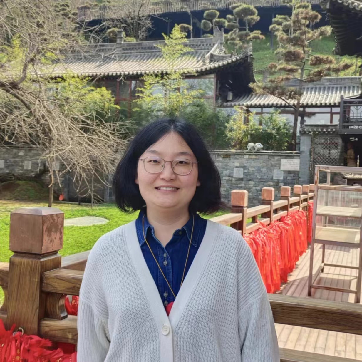 Dr. Chen Chen avatar image