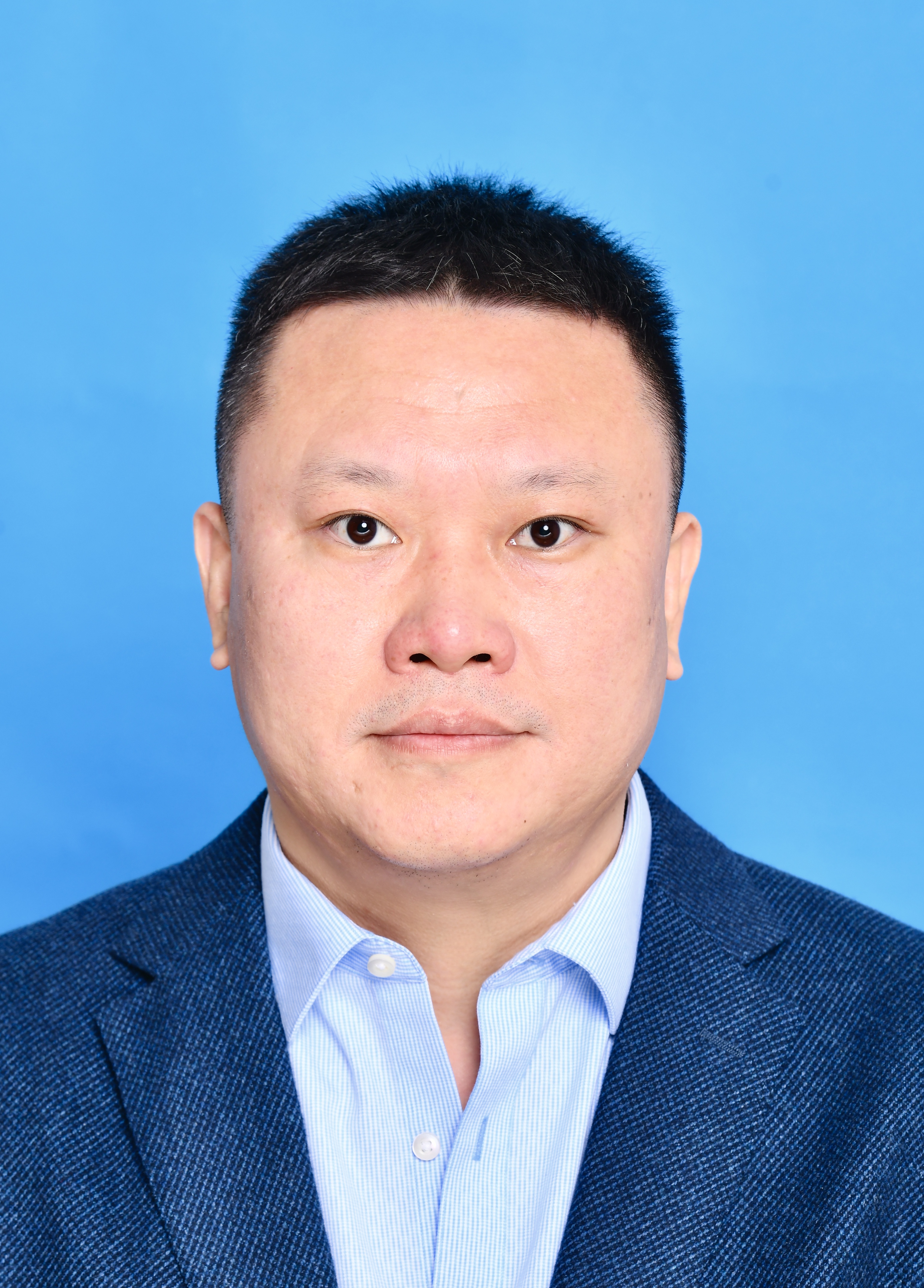 Prof. Dr. Wei Liang avatar image