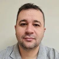 Prof. Dr. Rafael Soares Zola avatar image