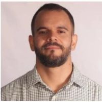 Dr. Vinicius Pinto Costa Rocha avatar image