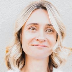 Dr. Yevheniia Varyvoda avatar image