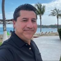 Dr. Armando Reyes Reyes-Rojas avatar image