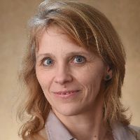 Dr. Erika Bujna avatar image