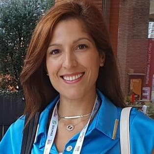 Dr. Fernanda Bessa Ferreira avatar image